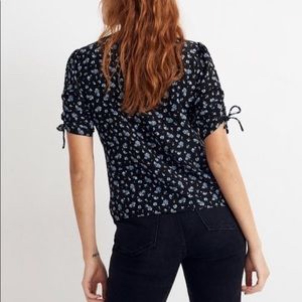Madewell 100% Silk Black & Blue Floral Short Sleeve Blouse - Picture 7 of 7